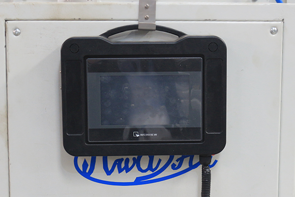 हमारे रेफ्रिजरेटर तार ट्यूब कंडेनसर उत्पादन लाइन मशीन वेल्डिंग और झुकने मशीन के साथ दक्षता को अधिकतम 3